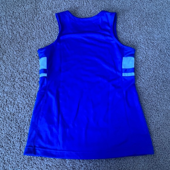 Nike Women’s Athletic Sleeveless Top Medium - Picture 2 of 9